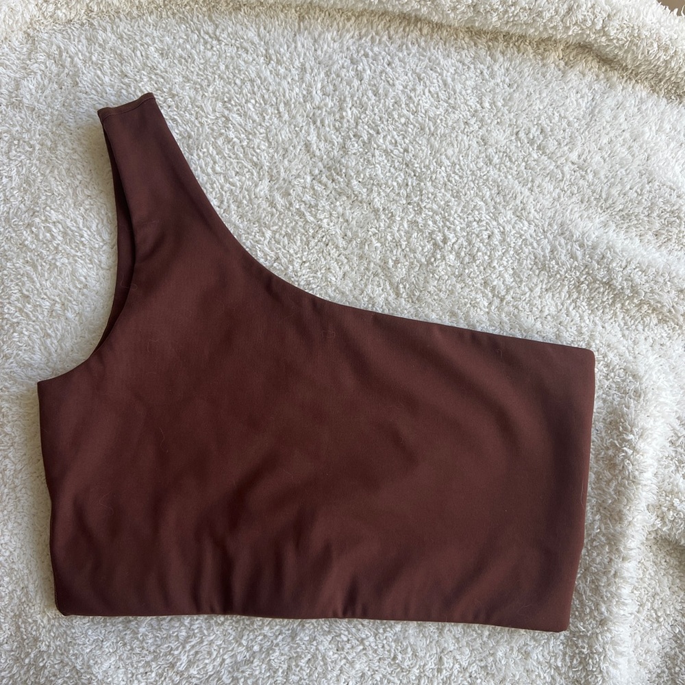 Girlfriend collective brown one shoulder sports bra
